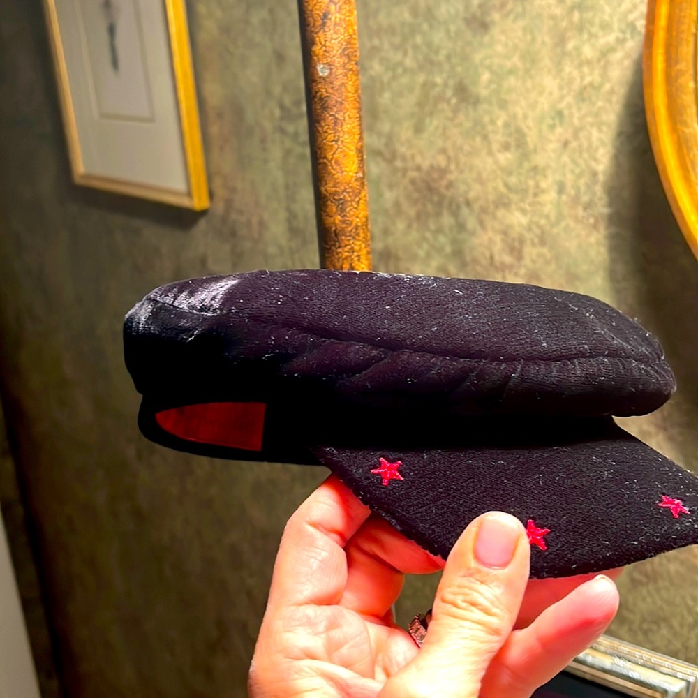 SHANGHAI TANG S/M incise. RN 57046. Newsboy cap all velvet